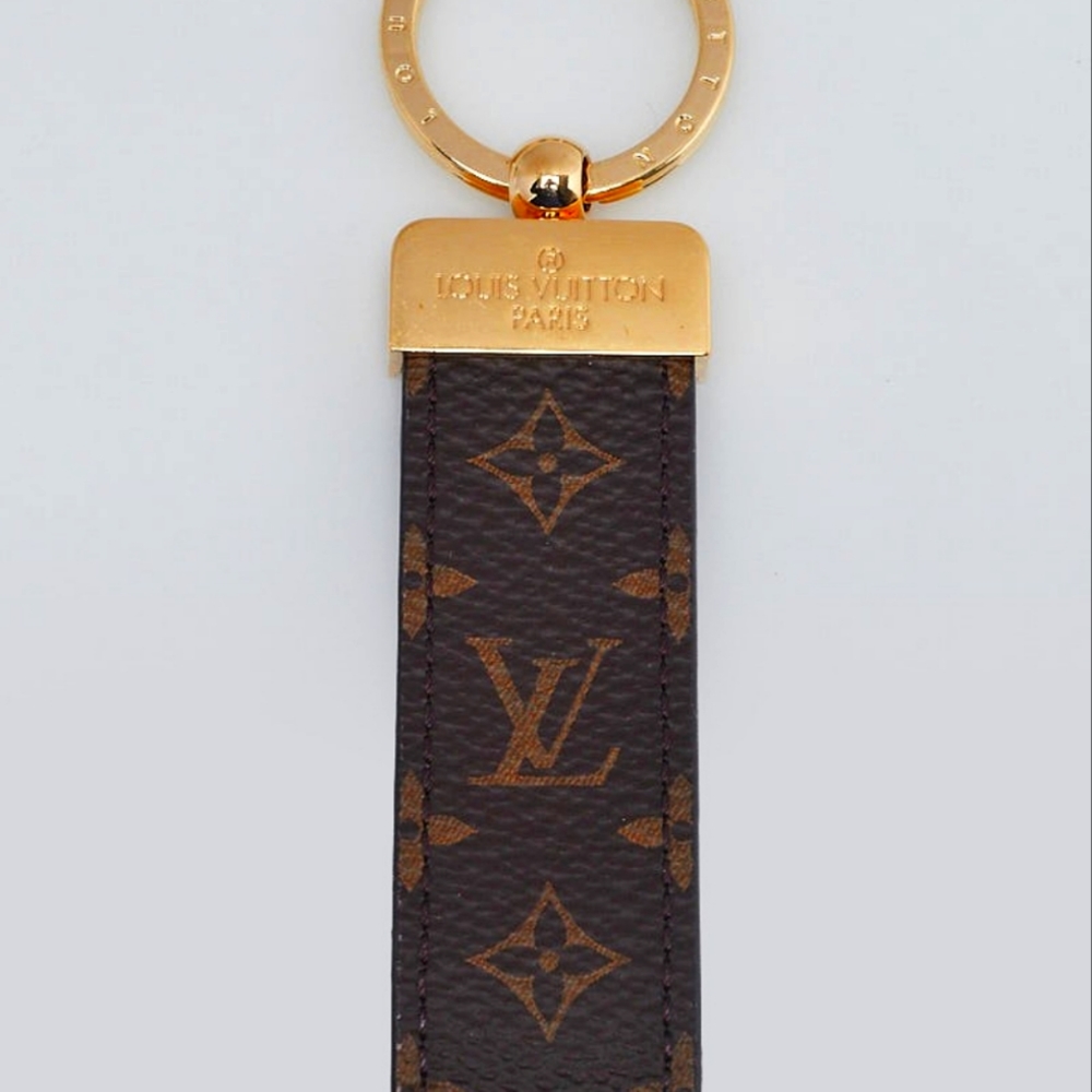 The Dragonne key holder